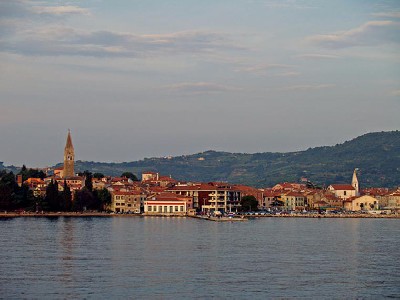 Izola