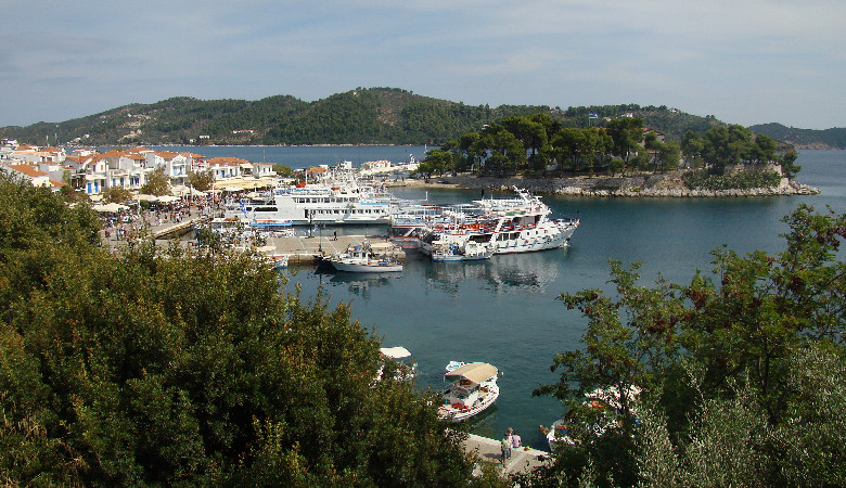 Z cyklu Gdzie na czarter jachtu: Skiathos