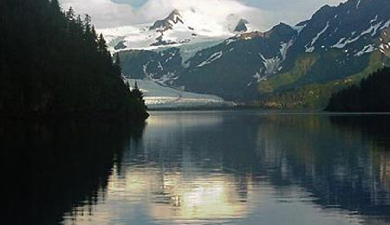 Z cyklu Gdzie na czarter jachtu: Alaska