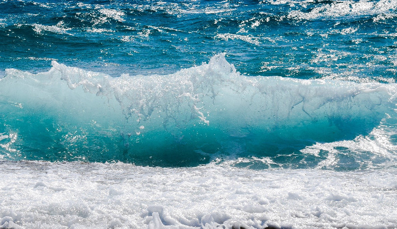 Pozaziemski pluton pod oceanem