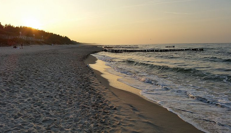 Rozpoczęły się prace na plaży w Mielnie