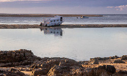 Zagwozdka na dzisiaj: skąd się biorą pływy?
