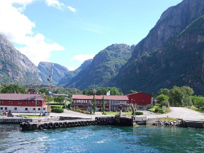 Lysebotn