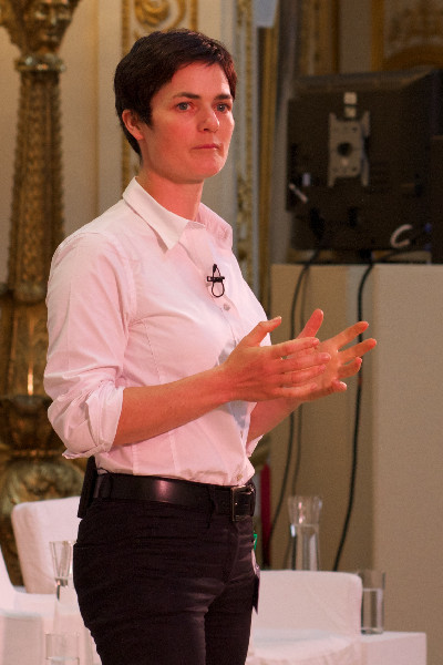 [t]Ellen MacArthur[/t] [s]Fot. Amplified2010 - Day 4 - IBM Start Summit, Lancaster HouseUploaded by Badzil, Wikipedia[/s]