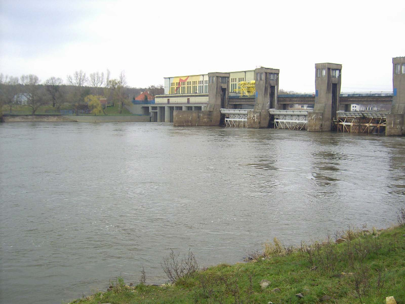 [t]Stopień wodny w Brzegu Dolnym[/t] [s]Fot. Ladar, CC BY 3.0, Wikipedia[/s]